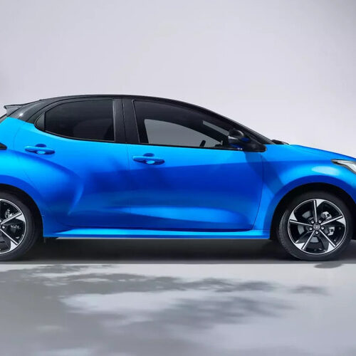 Toyota Yaris вперше отримає електричну версію
