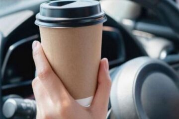 Кава за кермом не бадьорить, а викликає сонливість