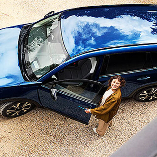 Mazda розробила новий колір кузова під назвою Navy Blue Mica