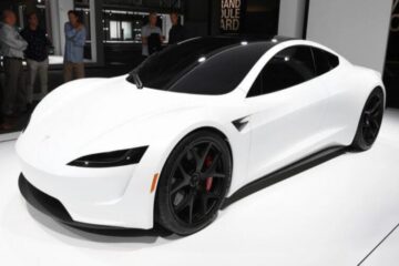 Друге покоління Tesla Roadster готують до прем’єри