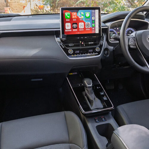 Toyota може заборонити водіям вимикати системи безпеки