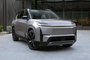 515 км без заправки: Toyota показала електричний Highlander 2027