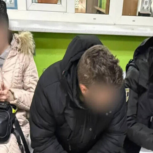 Вінничанин купив права та прийшов до сервісного центру з’ясувати, чому їх немає в “Дії”