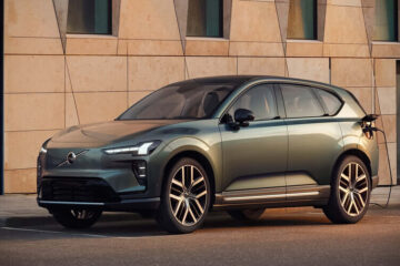Volvo презентував новий кросовер EX60