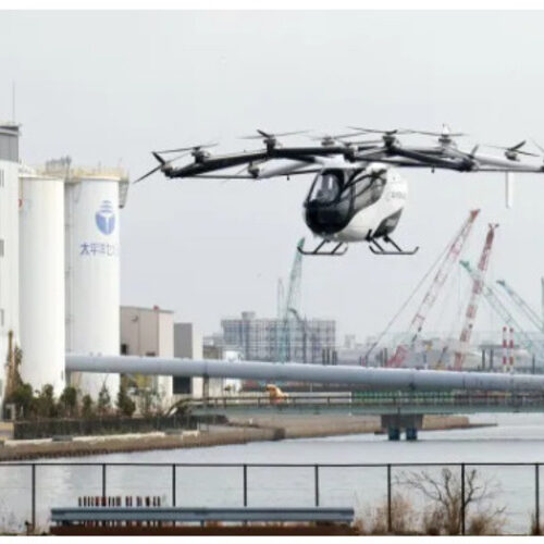 В Японії провели успішне випробування літаючого автомобіля