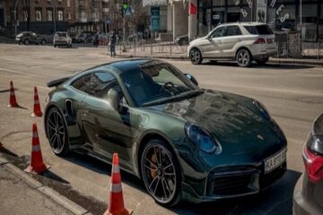У Києві засвітився унікальний 650-сильний спорткар Porsche (фото)