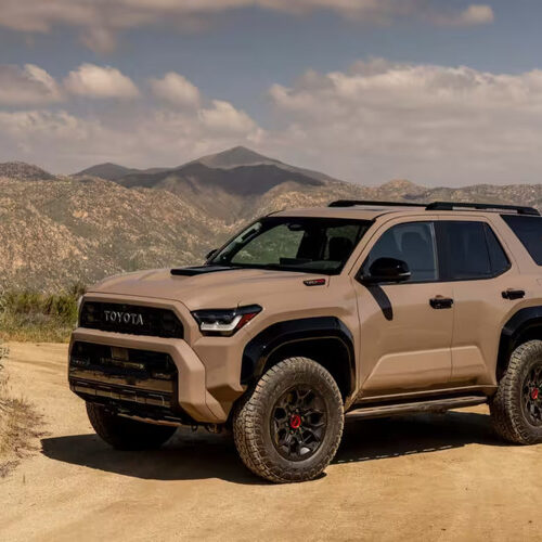Toyota 4Runner TRD Pro протестували у пустелі