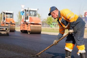 Ремонт розбитих доріг: у Кабміні попередили, що чекати водіям