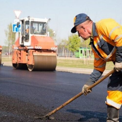 Ремонт розбитих доріг: у Кабміні попередили, що чекати водіям