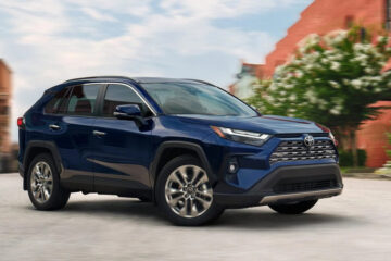 Названо бестселери українського авторинку в лютому: у першій десятці лише кросовери