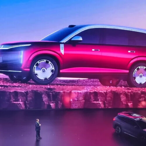 Представлено BYD Great Tang з запасом ходу до 950 км