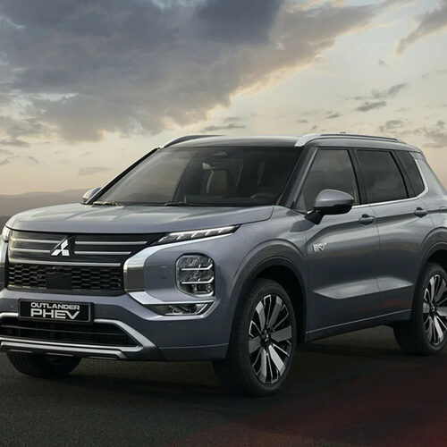 Mitsubishi представила оновлений кросовер Outlander PHEV