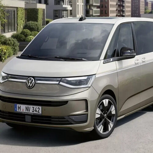 Volkswagen готує масштабне оновлення великого мінівена Multivan