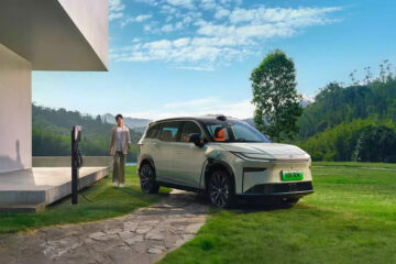 Toyota суттєво знизила ціни на два електромобілі