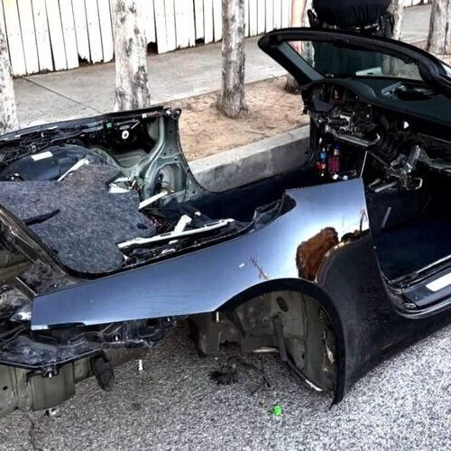 Майстерність чи зухвалість: злодії розібрали Porsche 911 Carrera до гвинтика