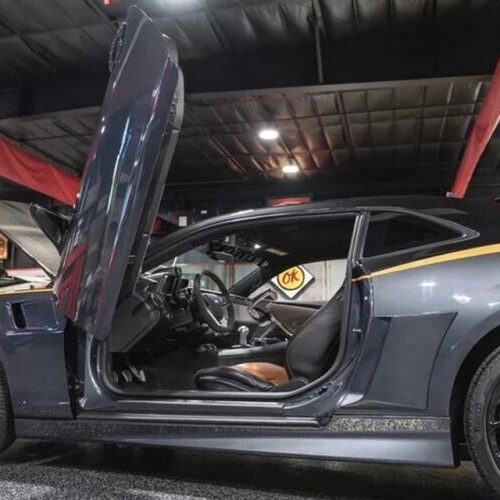 На продаж виставили Chevrolet із двигуном від вертольота