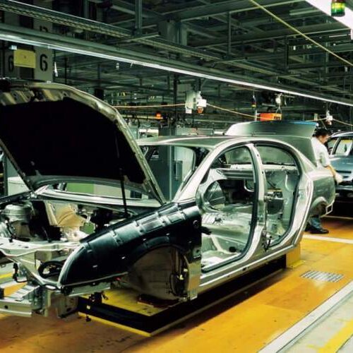 Один із найбільших автомобільних заводів Європи припинить виробництво