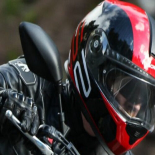 В Україні продавців зобов’язали продавати лише сертифіковані мотошоломи