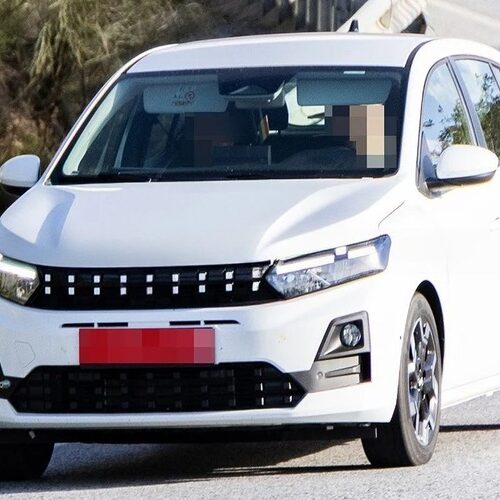 Dacia готує гібридний Sandero: подробиці