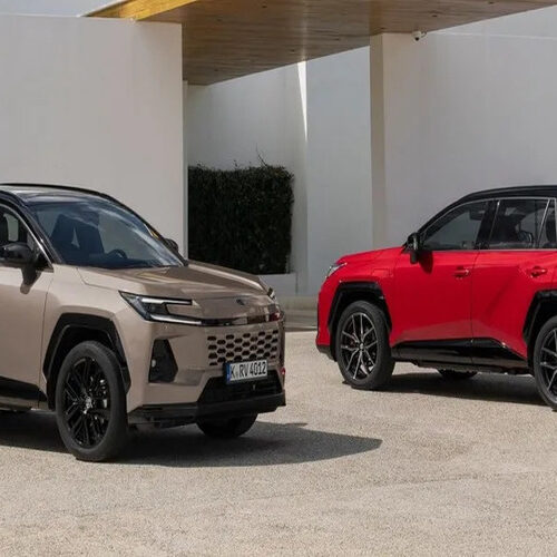 Toyota остаточно відмовилася від випуску електричного RAV4