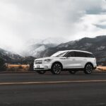Унікальний Lincoln Navigator для Серени Вільямс з рожевим кольором