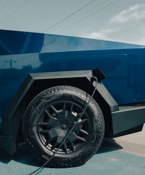 Tesla Semi: перший електричний вантажівка з нової лінії виробництва