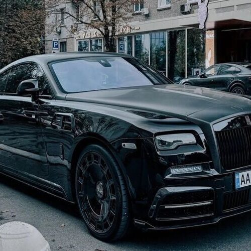 У Дніпрі помітили ексклюзивний Rolls-Royce вартістю $400 000