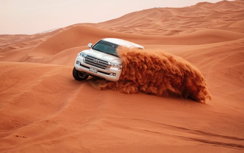 Theeb X01 — арабський позашляховик, що нагадує Mercedes G-Class