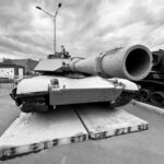 Нова броньована ремонтно-евакуаційна машина Inguar Defence на тривісному шасі