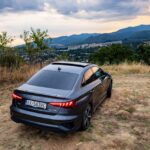 Гібридний автомобіль Audi A6 e-hybrid від ABT на дорозі