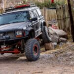 Jeep Cherokee 2026 на міських вулицях — новий кросовер