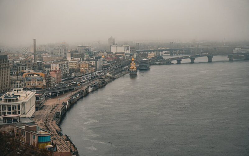 Ремонт на Північному мосту в Києві з обмеженням руху