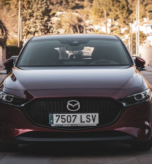 Mazda оновлює Mazda3 2027 з новими технологіями безпеки