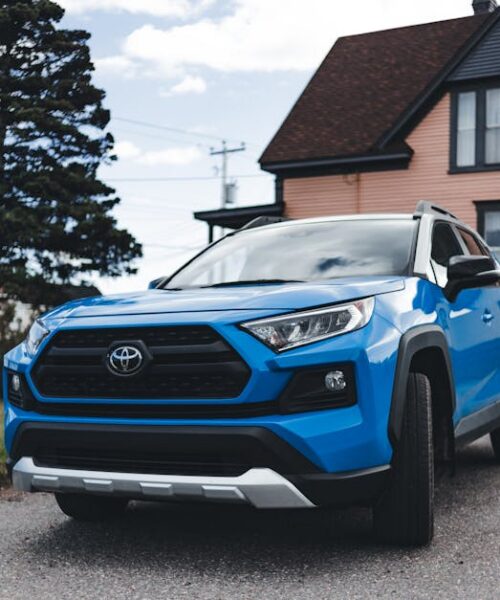 В Україні зростає попит на гібриди: Toyota RAV4 лідирує