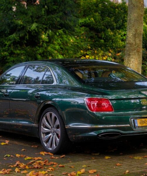 Bentley Flying Spur отримує нову гібридну S-версію