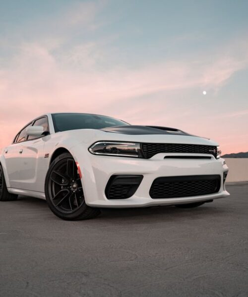 Новий Dodge Charger прибуде в Європу з бензиновими та EV-версіями