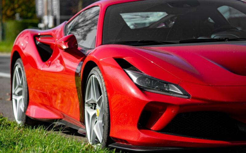 Електромобіль Ferrari Luce на презентації