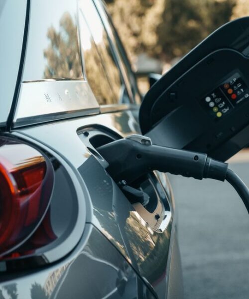 General Motors відновлює використані батареї електромобілів