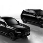 Гібридний кросовер Genesis GV70 під час тестування