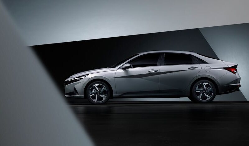 Новий дизайн Hyundai Elantra з підкресленим фірмовим стилем