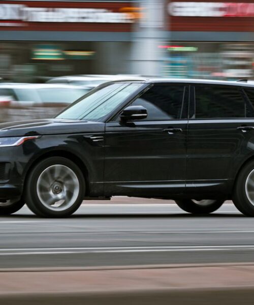 Jaguar Land Rover розглядає платформу Stellantis для нового Defender