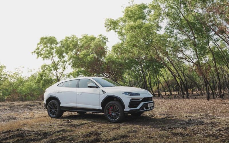 Lamborghini Urus Performante з новим карбоновим спойлером