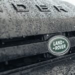 Land Rover зупиняє продажі через подушки безпеки