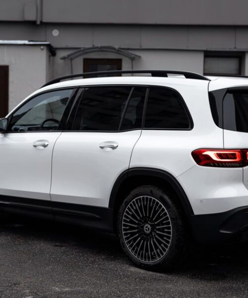 Mercedes-Benz GLC: нові електрокросовери вже доступні в Європі