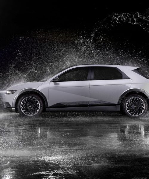 Peugeot E-208: нове покоління електрокара на тестах