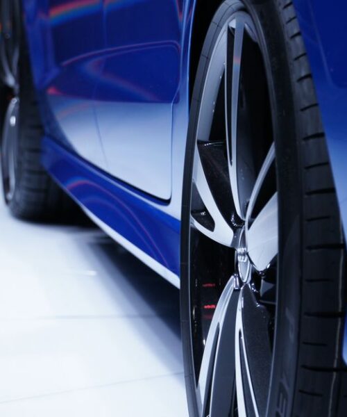 Polestar зупиняє виробництво електричного спорткара Polestar 6