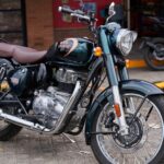 Електробайк Royal Enfield FF.C6 на дорозі