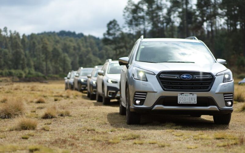 Subaru Uncharted 2027 електрокросовер на дорозі