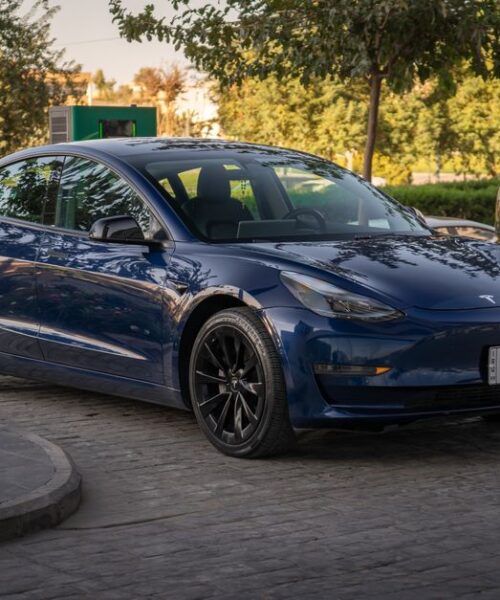 Tesla Model 3 та Model Y домінують у рейтингу «американських» авто