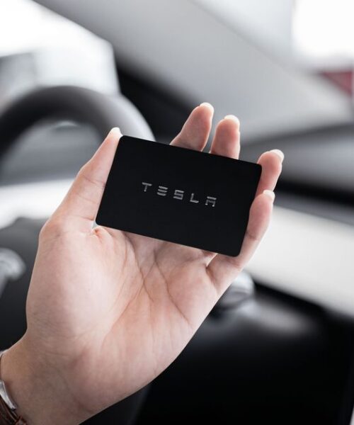 Tesla Semi: нові камери прогнозують аварії заздалегідь